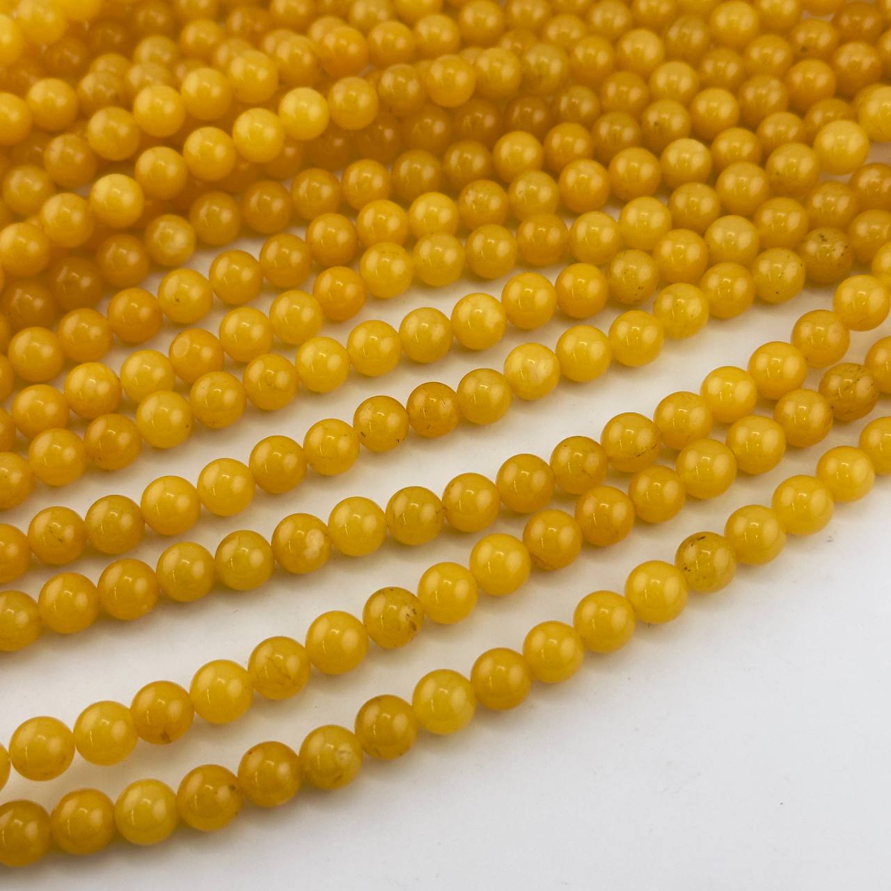 Бусины Халцедон размер 8мм натуральный камень